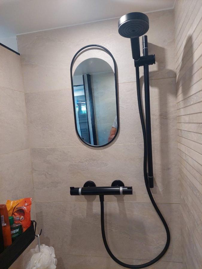 Appartement Paris-Eiffel, Bienvenue -Terrasse -Netflix à Pantin Extérieur photo